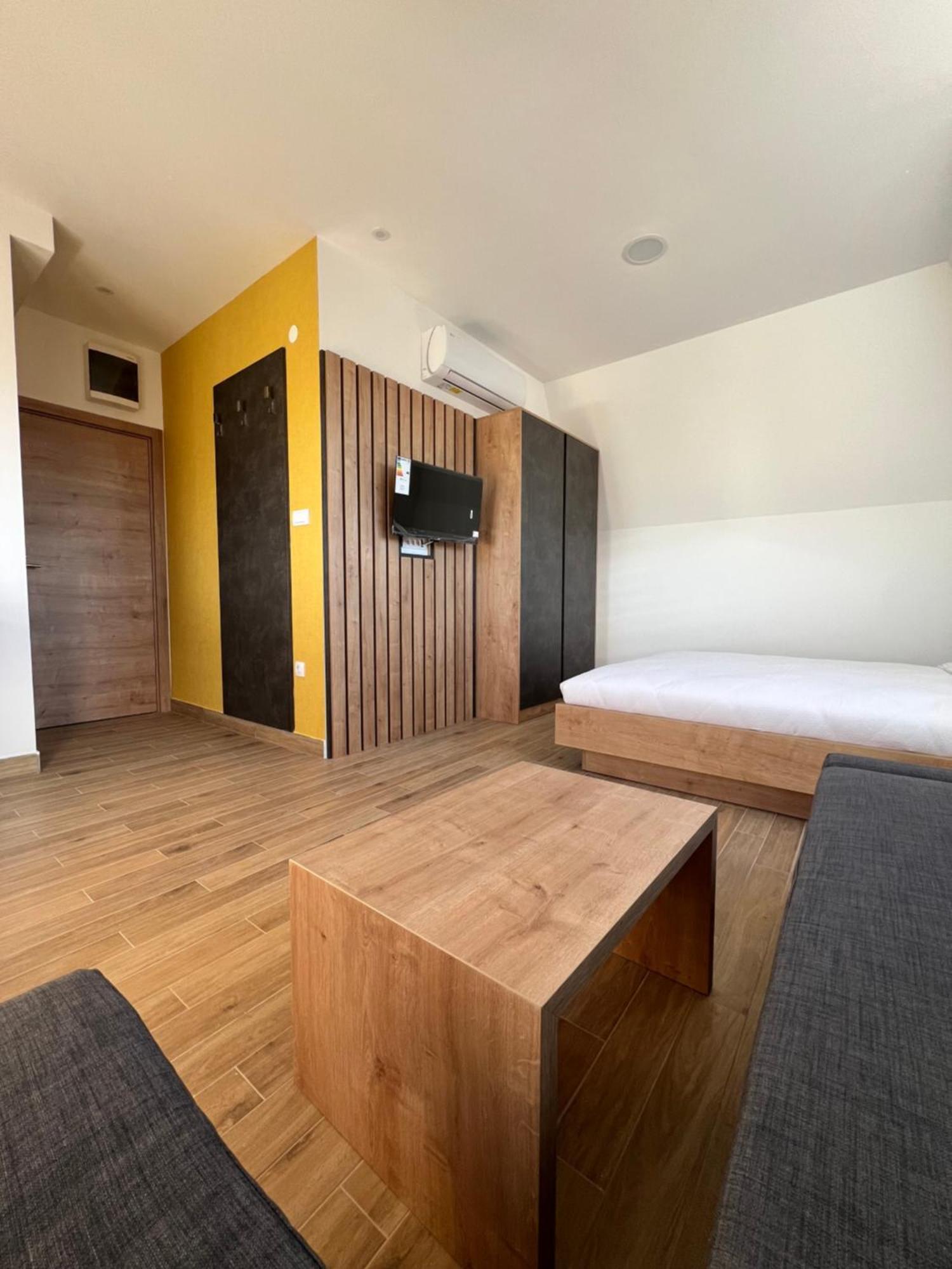 Zlatni Odmor Aparthotel Zlatibor Bagian luar foto